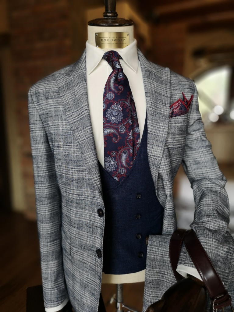 87393136_3879359492135575_5690218934280650752_n szycie na miare